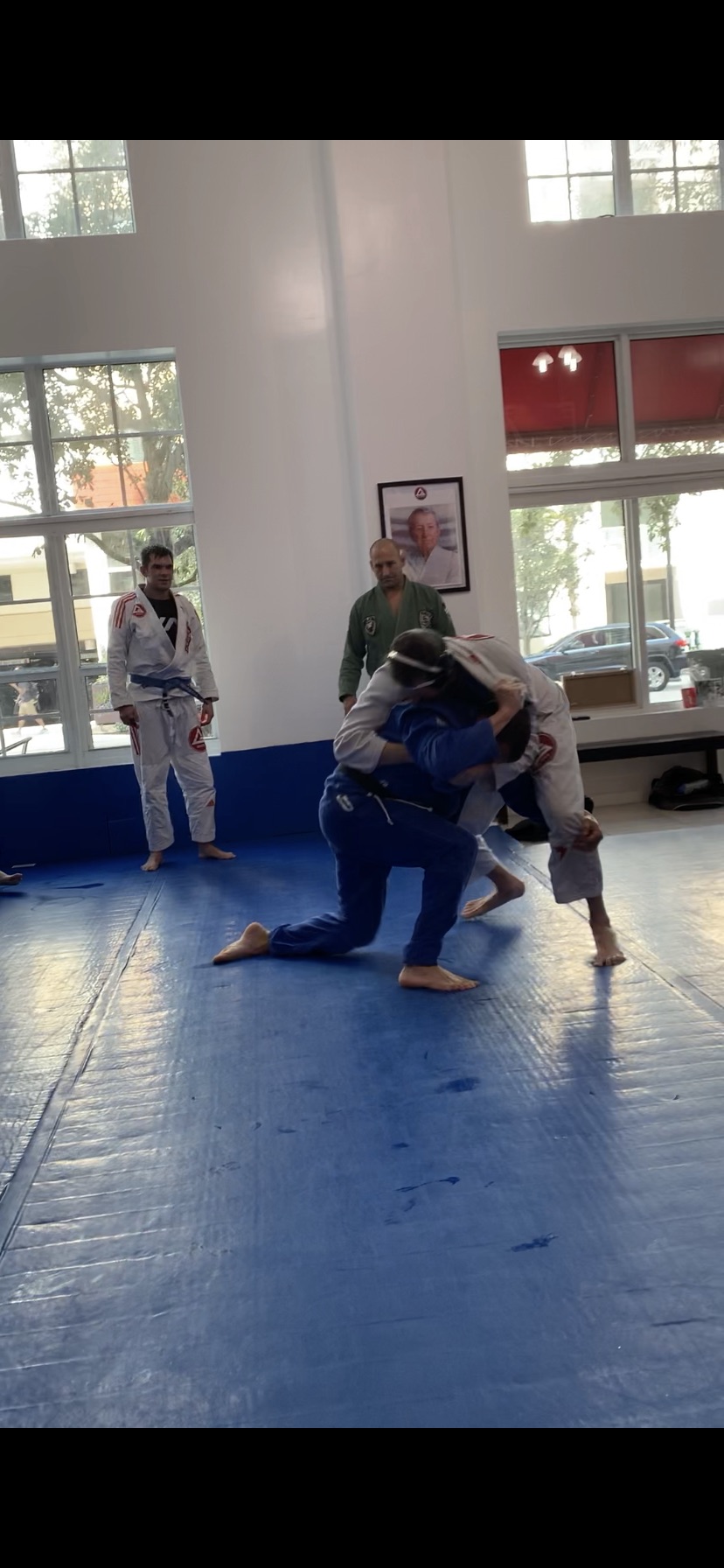 Jiu jitsu takedown during open mat training